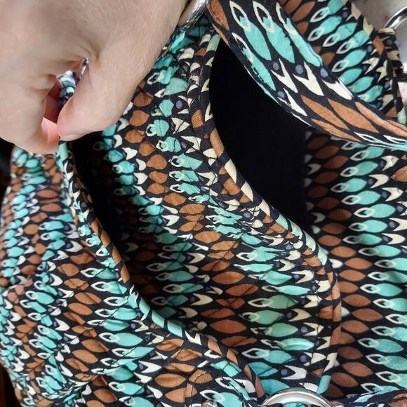 Vera Bradley (Retired) Sierra Stream Double Strap Large Quilted Shoulder Bag - Picture 6 of 10